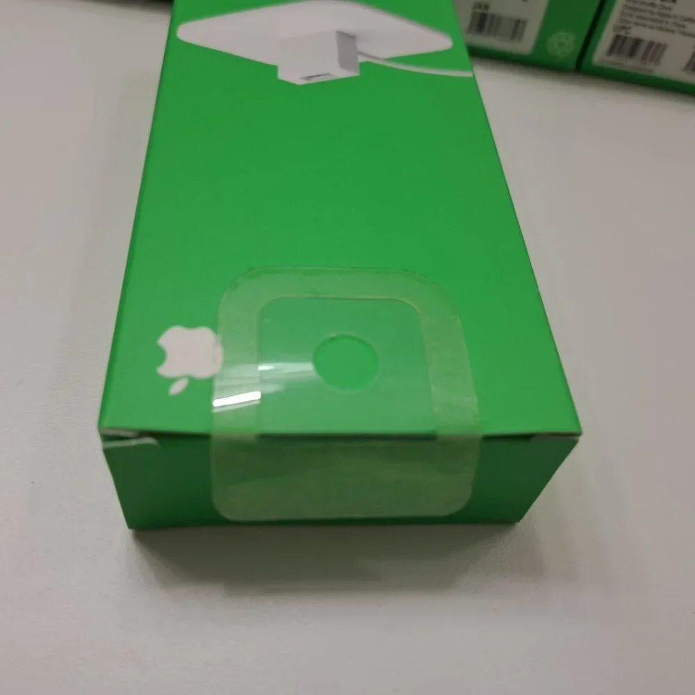1X Sealed New Apple iPod shuffle Dock (for iPod shuffle 1st Generation)